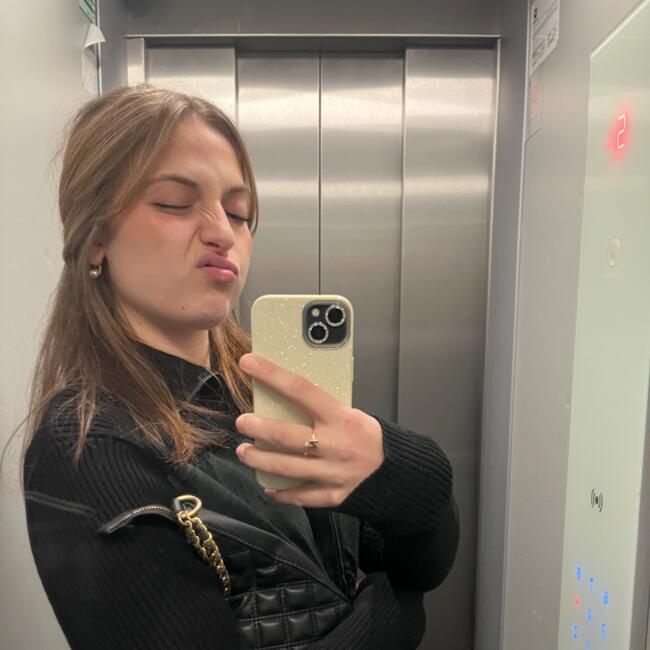 Canguro en Málaga: Nicole