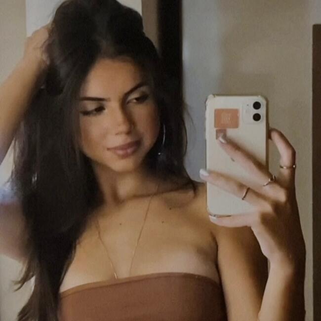 Babá em Coronel Xavier Chaves: Maria