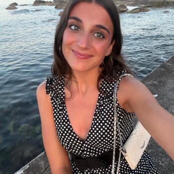 Nanny in Sant Feliu de Llobregat: Abril