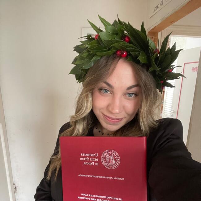 Babysitter a Impruneta: Sara