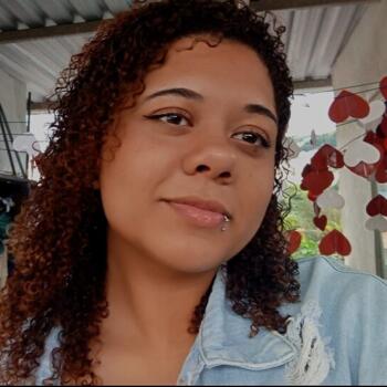Babá Juiz de Fora: Nicolle