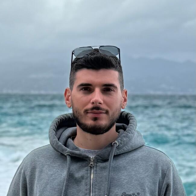 Babysitting job in Athens: Κωνσταντίνος