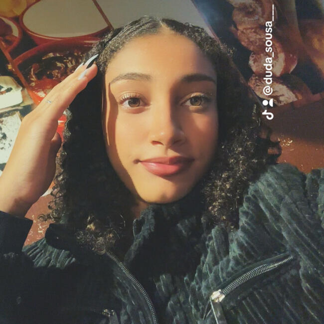 Babysitter in Varginha: Emanuelly