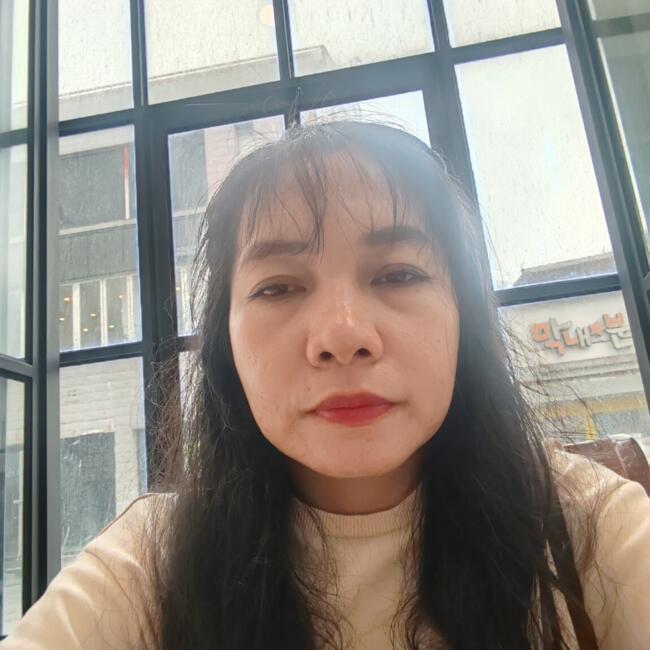 Babysitter in Jeju City: Sarah
