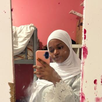 Babysitter in Châtenay-Malabry: Maimouna