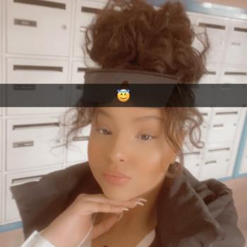 Baby-sitter in Montreuil: Imane