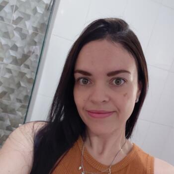 Babá Barra Mansa: Larissa