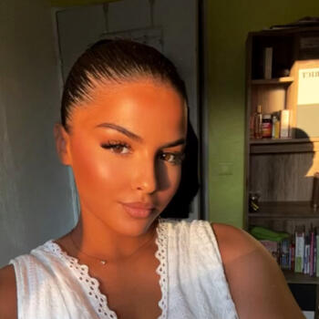Babysitter Mougins: Amina