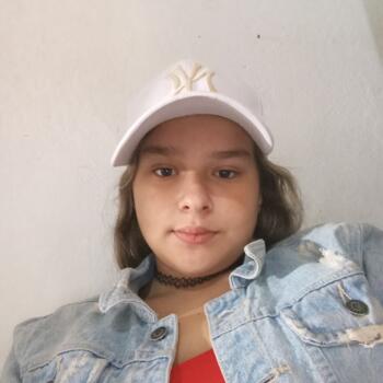 Babysitter in Envigado: Mari