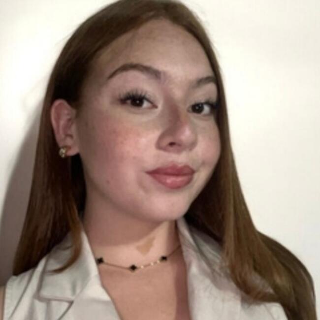 Babysitter in Santiago: DAMARI VERENISE