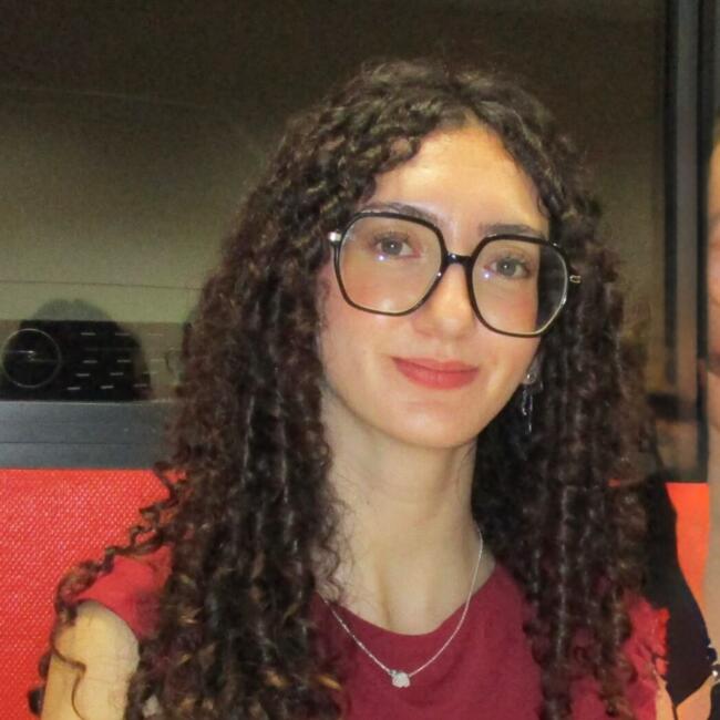 Babysitter in Saint-Sulpice-de-Pommeray: Fiona