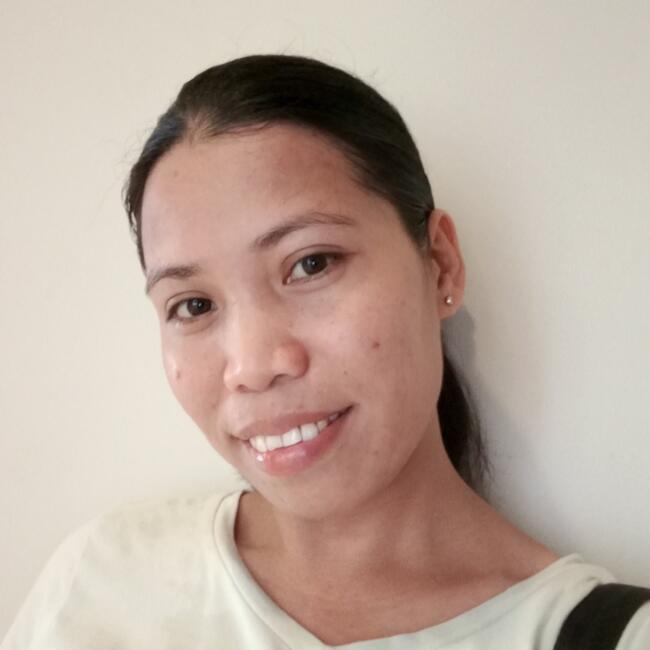 Babysitter in Manila: Lyn