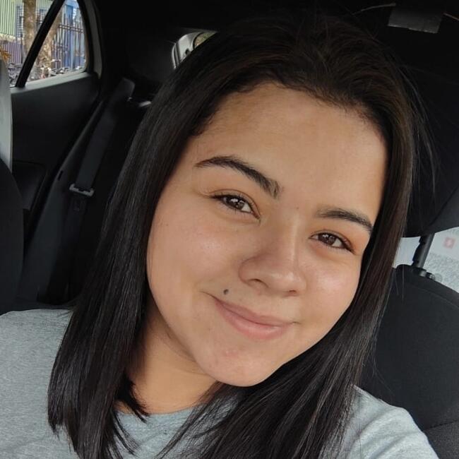 Babysitter in Penha: Ingrid