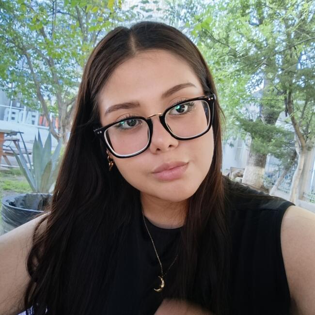 Babysitter in Durango: Danna