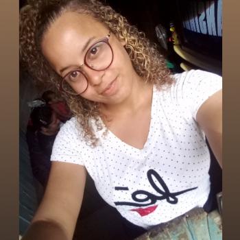 Babá Maceió: Julia
