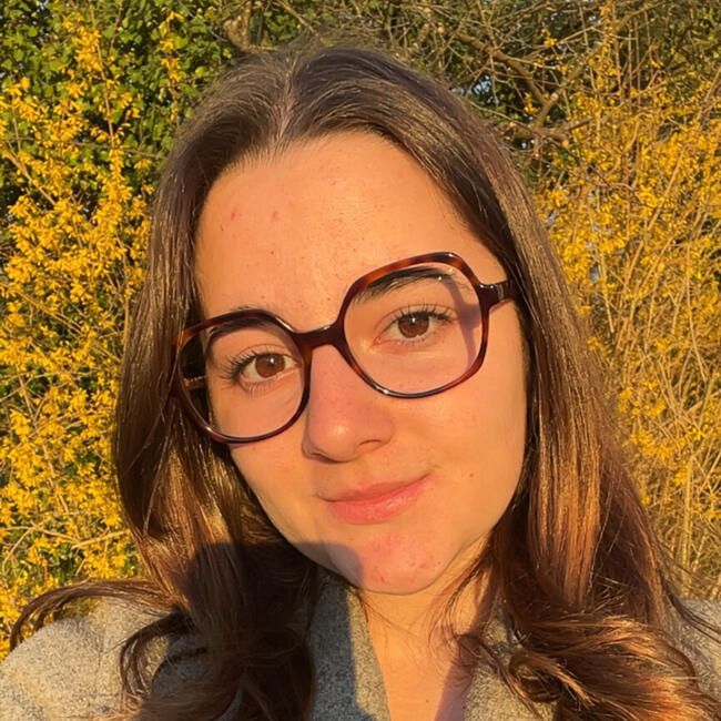 Babysitter in Saint-Michel-sur-Loire: Maud