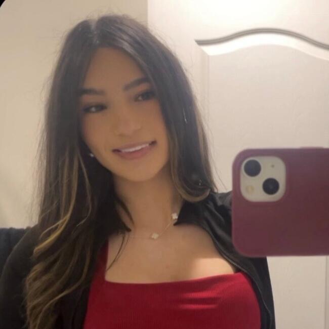 Babysitter in Milton: Valentina