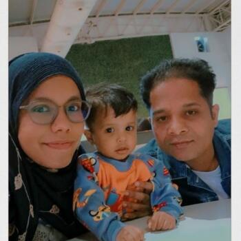 माता-पिता पुणे: Farhat