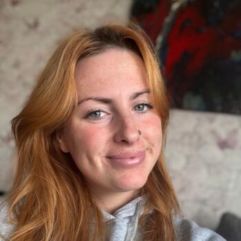 Nanny in Leeds: Caitlin