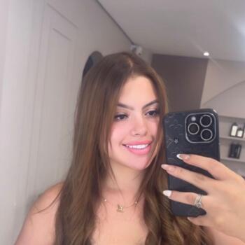Babysitter in Campo Grande: Julia