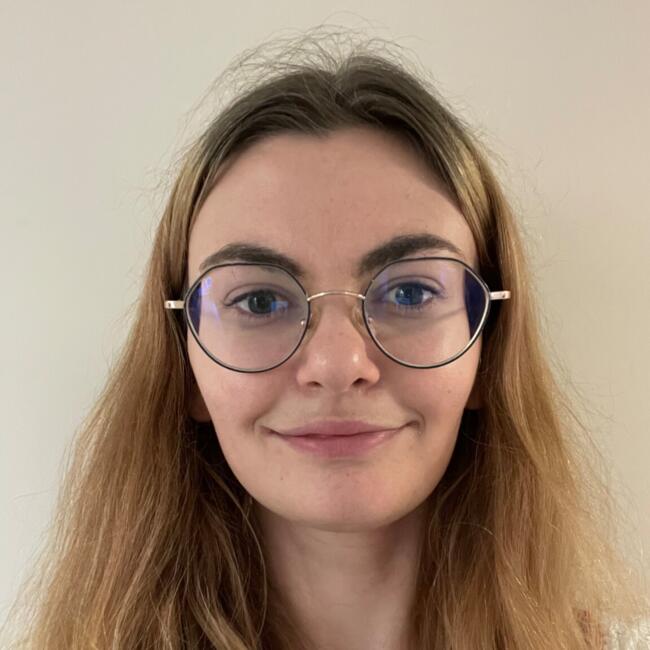 Babysitter in Château-Gontier: Mathilde