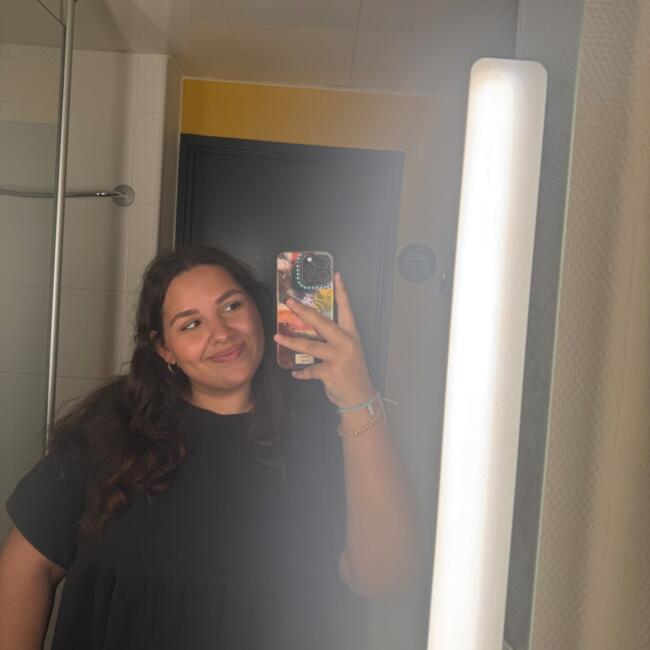 Babysitter in Porto-Vecchio: Elisa