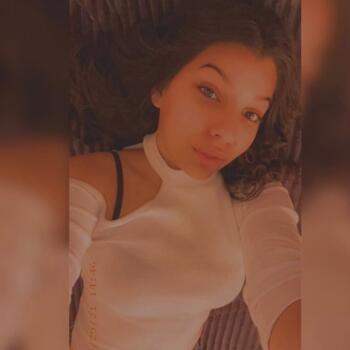 Babysitter in Rum: Anica