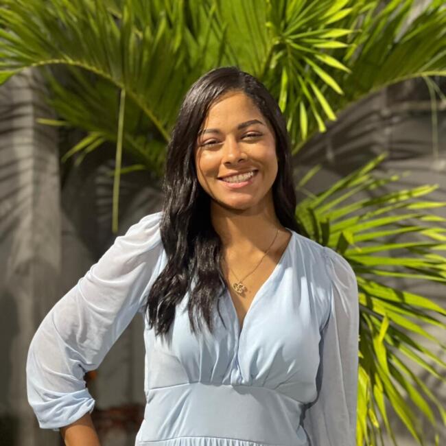 Babysitter in Salvador: Micaela