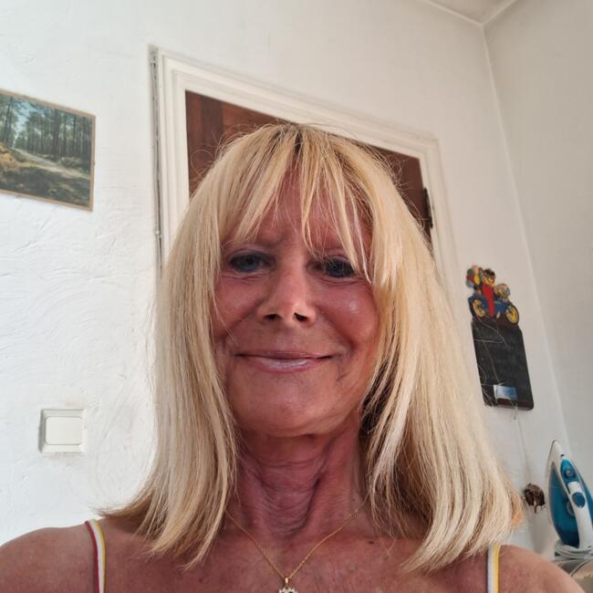 Babysitter in Mougins: Marie