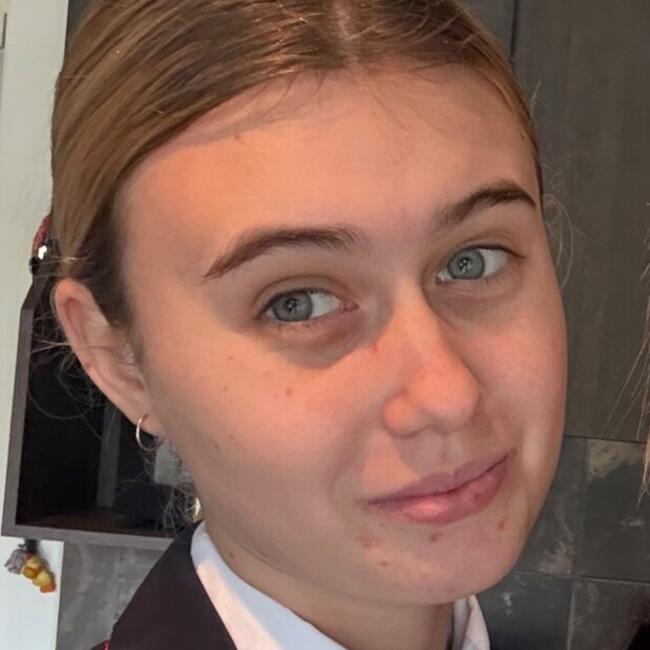 Babysitter in eManzimtoti: Paige