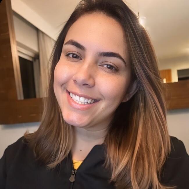 Babysitting job in São Paulo: Débora