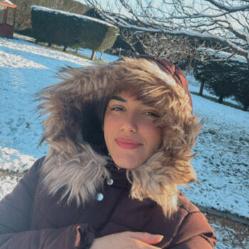 Babysitter in Brentford Ait: Amanda