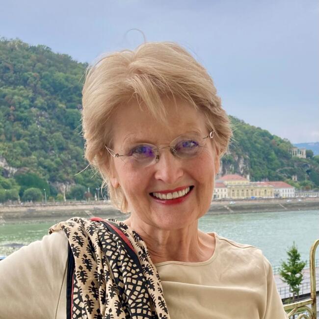 Babysitter in Budapest: Melinda