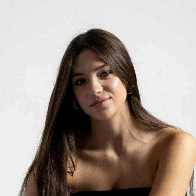 Babysitter in Budapest: Laura