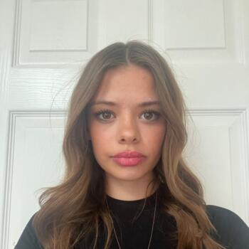 Babysitter in Bracknell: Abbie