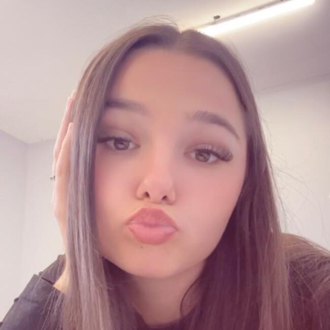 Babysitter in Doullens: Eryne