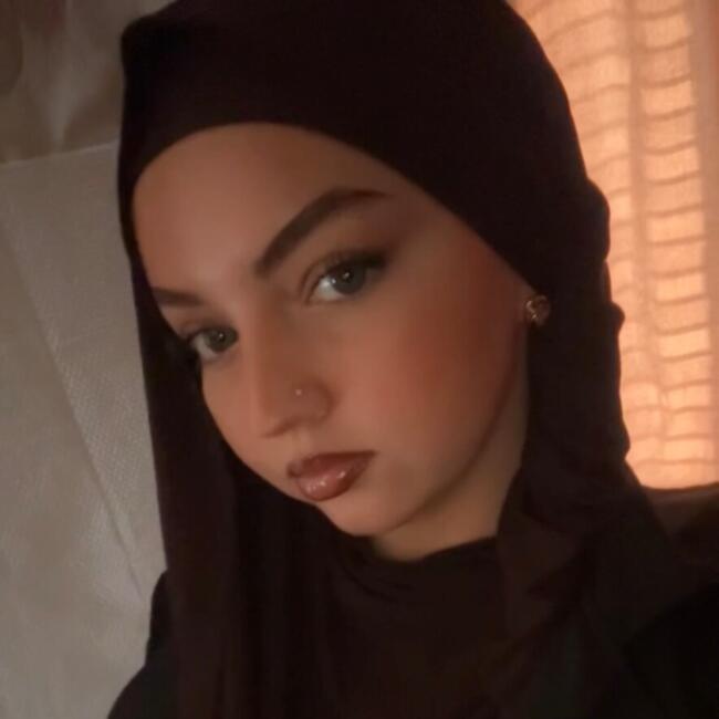 Babysitter in Charleroi: Lea