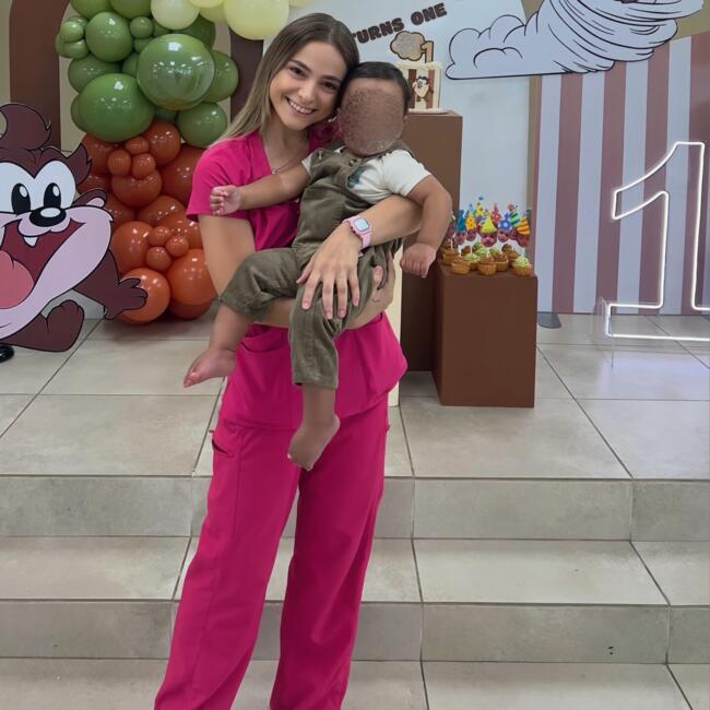 Niñera en Manatí: Gabriela