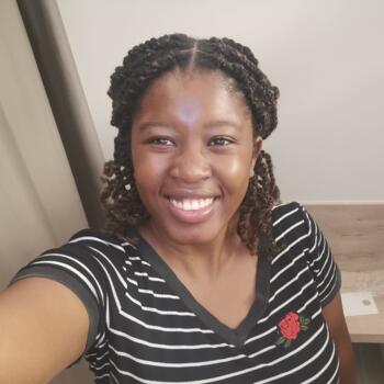 Babysitter in Somerset West: Bianca