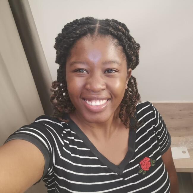 Babysitter in Somerset West: Bianca