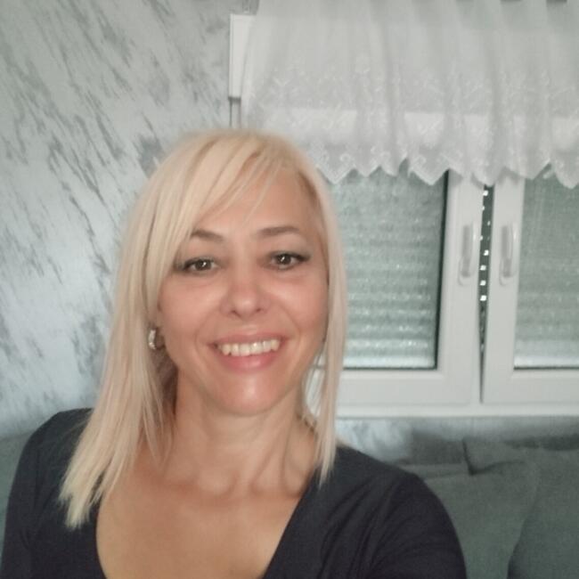 Babysitter in Niš: Tanja