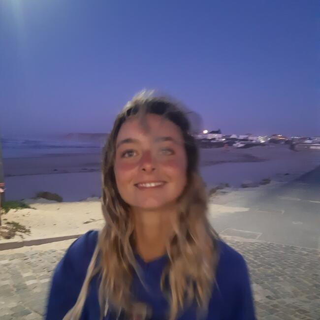 Babysitter in Sint-Martens-Latem: Débora