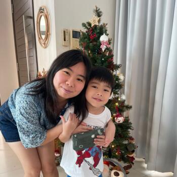 Babysitter in Singapore Island: Amber