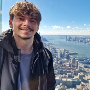 Babysitter in Saint-Herblain: Lucas