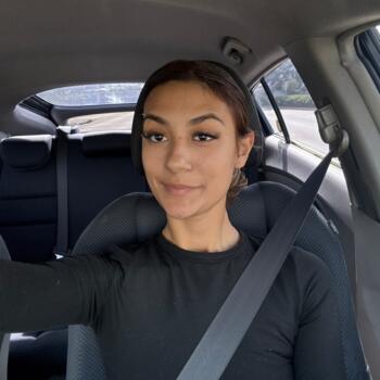 Babysitter Pompano Beach: Brenda