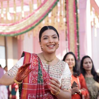 Babysitting job in London: babysitting job Dhara