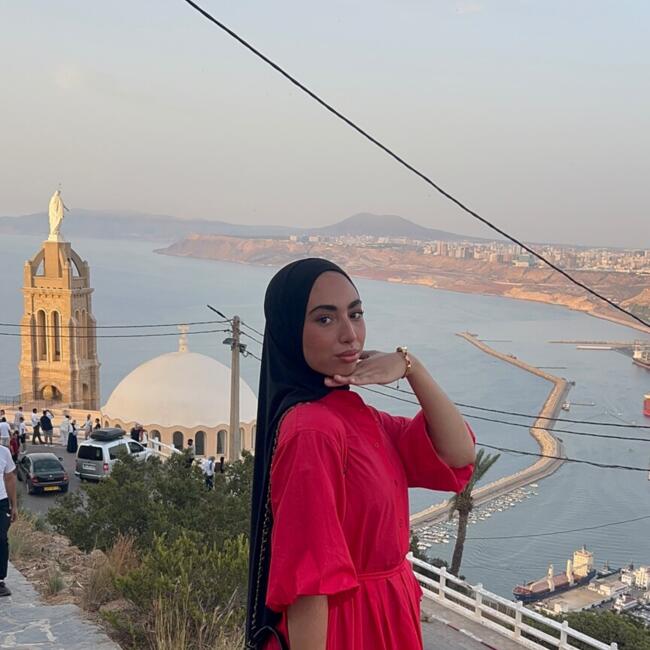 Babysitter in Saint-Gilles: Hafsa
