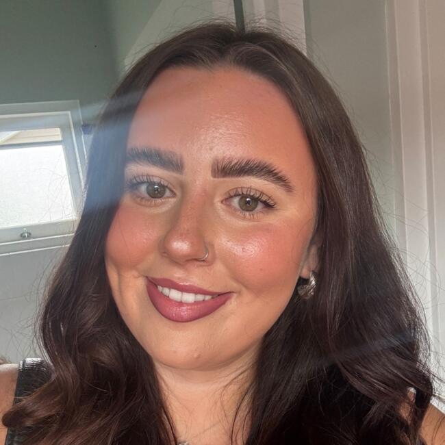 Babysitter in Brisbane: Lauren