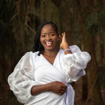 Nanny Ndenderu: Yvonne