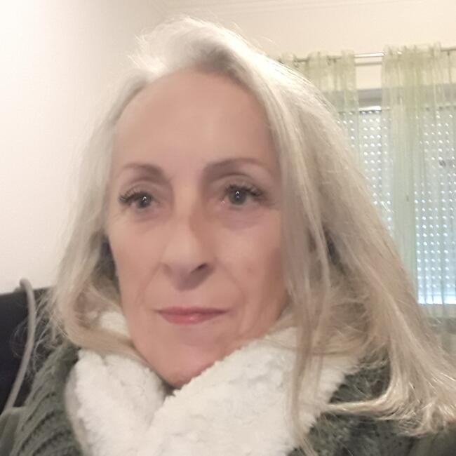 Babysitter in Lisbon: Maria